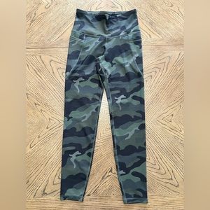 Old Navy Camo Leggings
